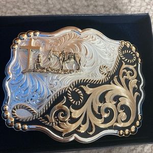 Montana Silversmiths Belt Buckle